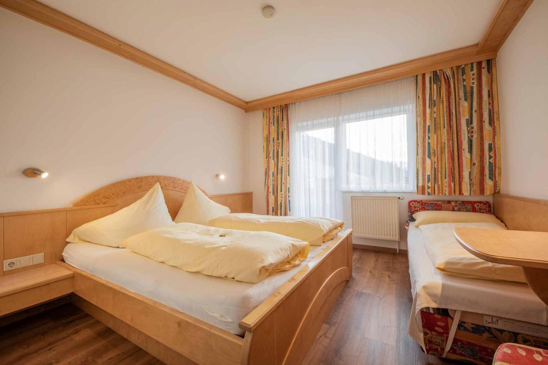 Haus Hubertus Hotel Mieders Exterior photo