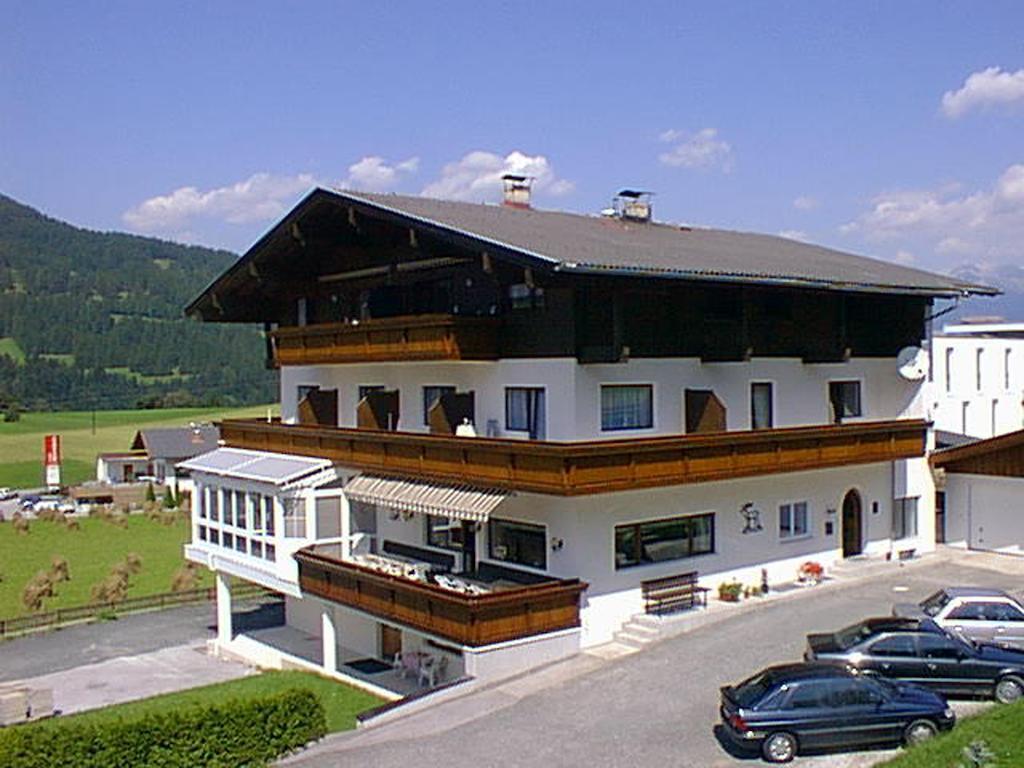 Haus Hubertus Hotel Mieders Exterior photo