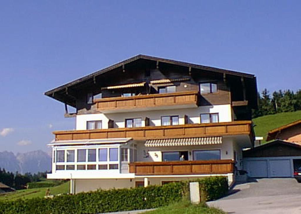 Haus Hubertus Hotel Mieders Exterior photo